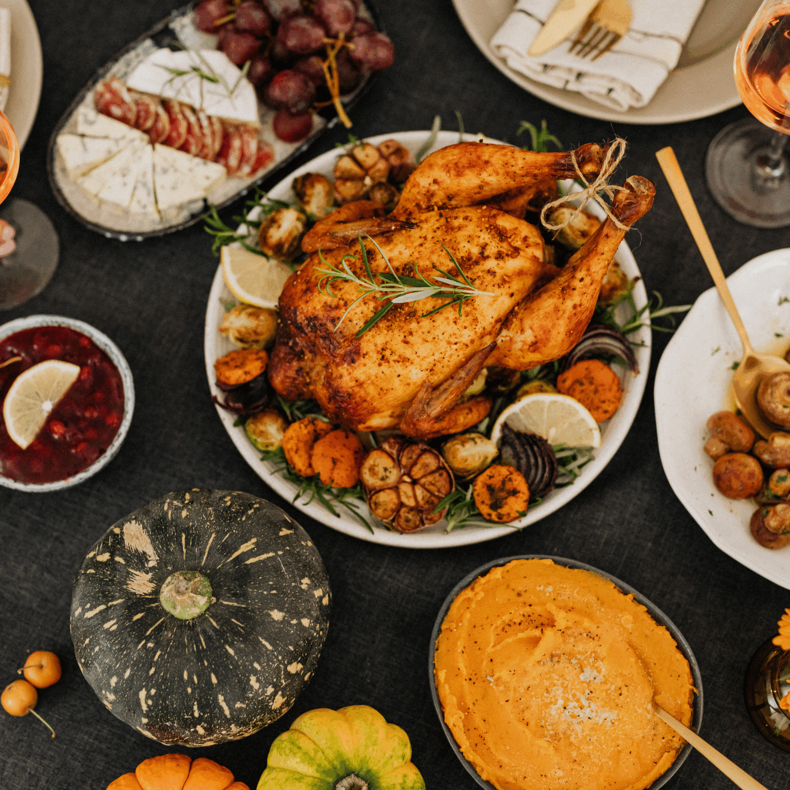 Thanksgiving in U.S. Restaurants: Traditions, Trends & Allergen-Safe Menus